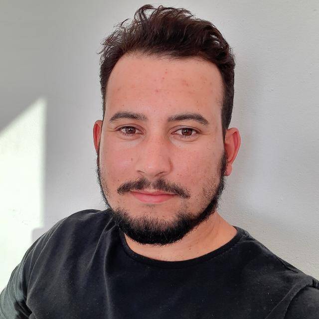 Douglas V. Costim Maciel